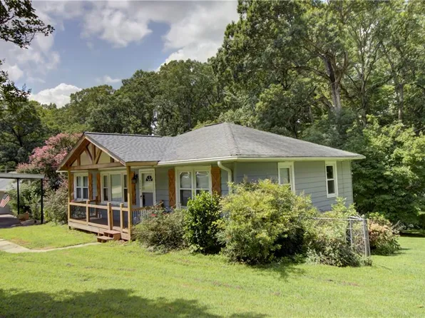 3854 Davis St, Suwanee, GA 30024