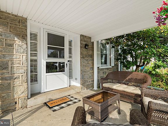 5th image of 2938 Berkley Rd