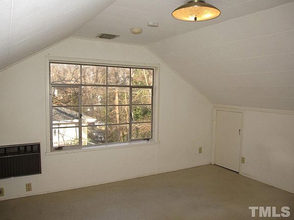 2nd image of 38 Davie Cir APT 3