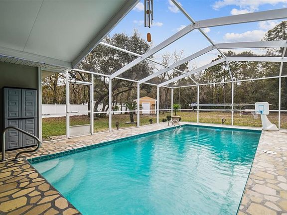 4th image of 6740 W Country Club Dr