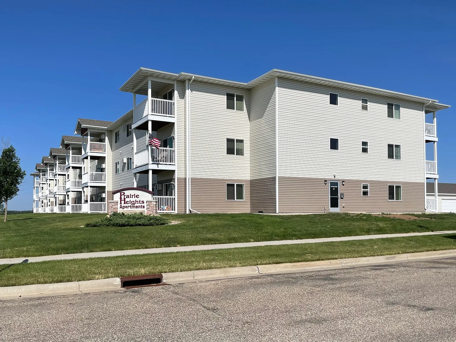 Prairie Heights — Photo 1
