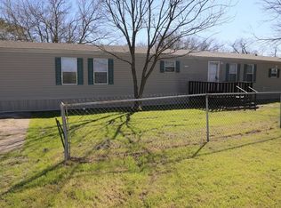 1100 Bell St, Arlington, TX 76001