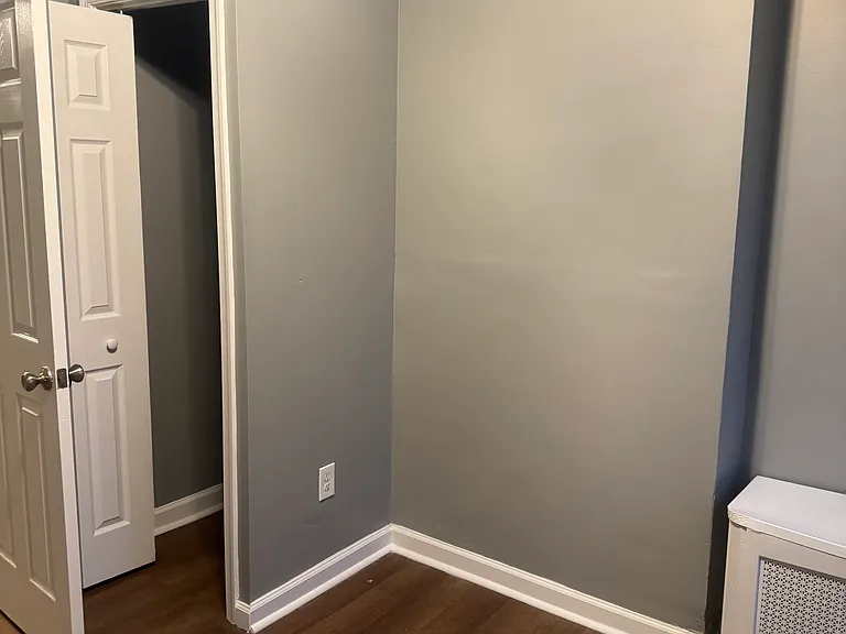 Bedroom 1 (View 2)