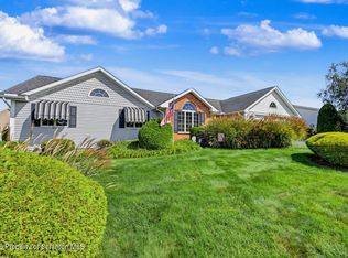 425 Thomas Dr, Scranton, PA 18512