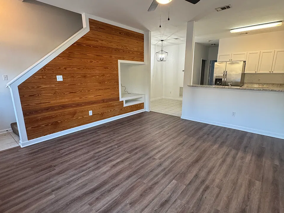 3400 Old Bainbridge Rd #206