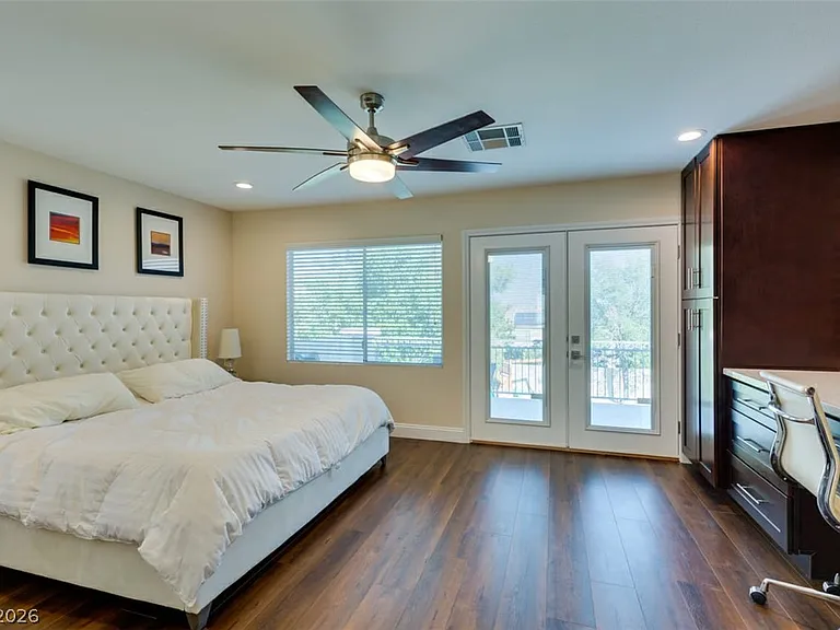 5056 Shadow Palm Ct — Photo 31