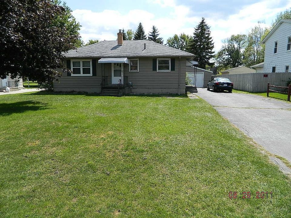 1st image of 2413 Plainview Dr
