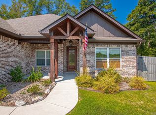 1465 Woolridge Dr, Benton, AR 72019