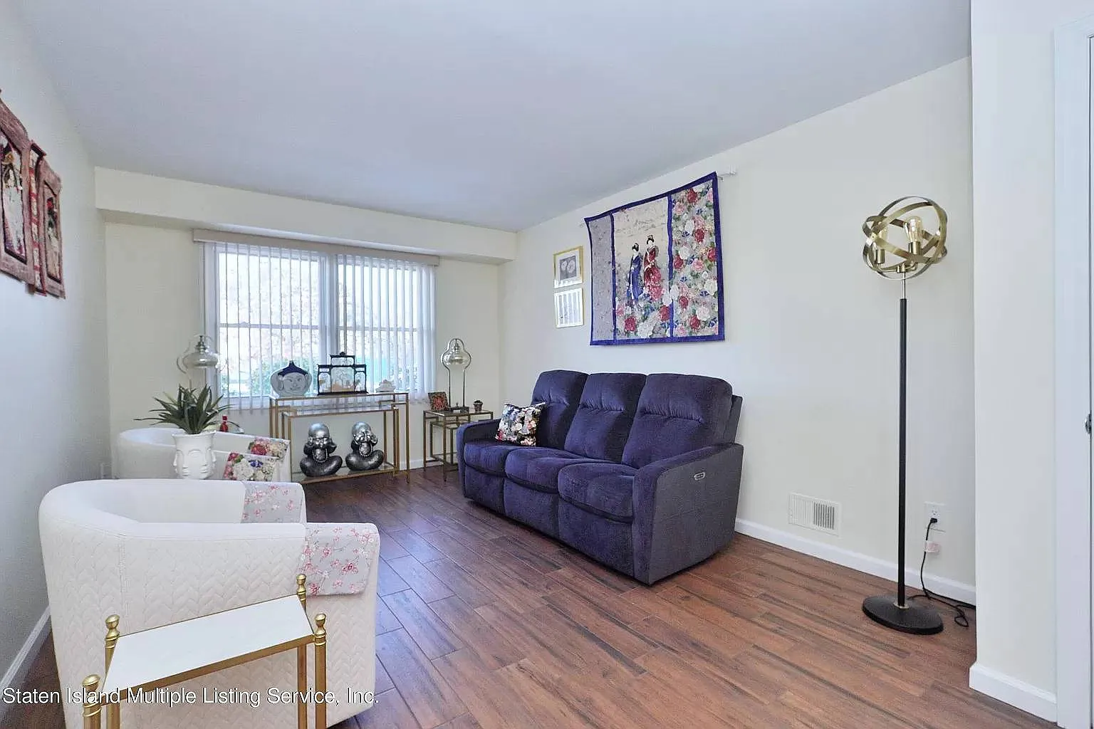 2 bed, 1000 sqft, $2,400 — Photo 1