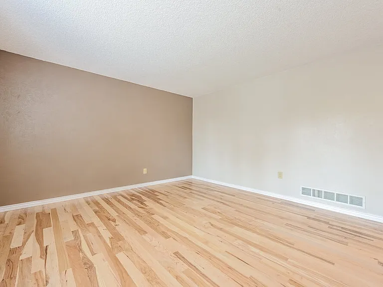 5384 S Telluride Way — Photo 6