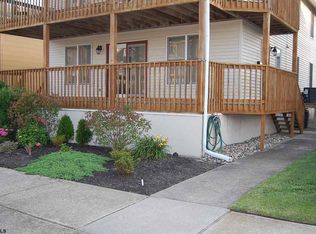 110 N Oxford Ave, Ventnor, NJ 08406