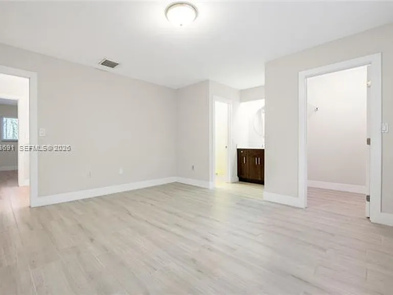 3056 Shipping Ave #Townhouse 2 — Photo 22