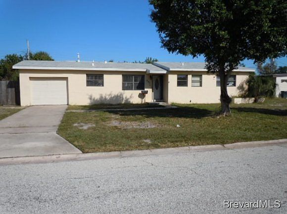 1st image of 225 NE 1st Ct