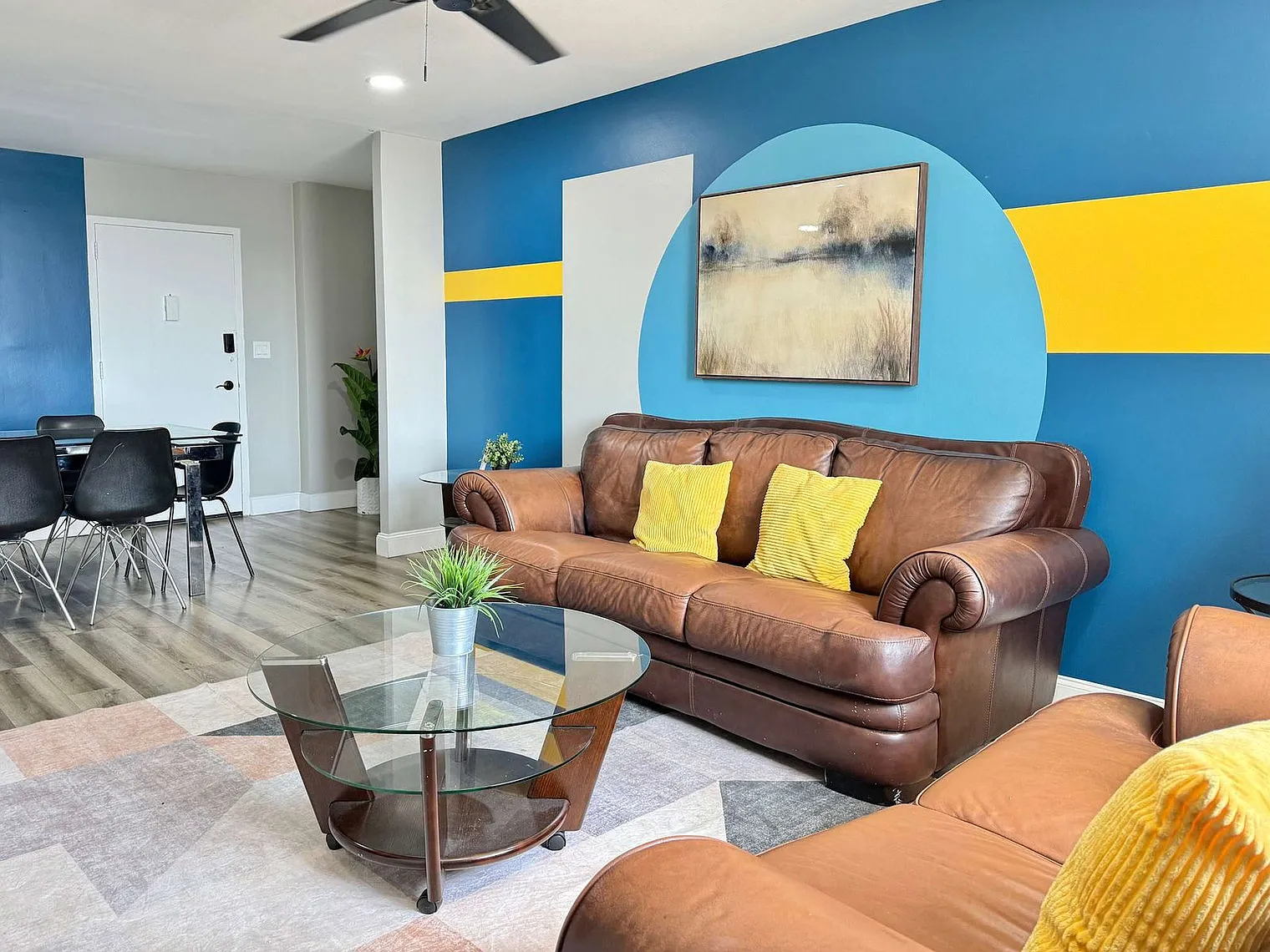 3 bed, 2.0 bath, 1248 sqft, $3,341 — Photo 2
