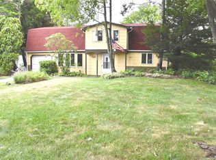 1430 Stony Brook Rd, Stony Brook, NY 11790
