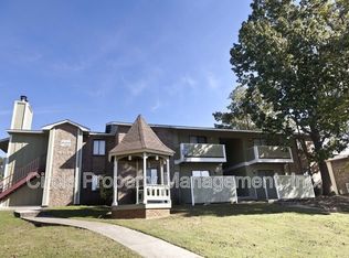 4035 Hunters Ridge Dr SW UNIT 8, Huntsville, AL 35802