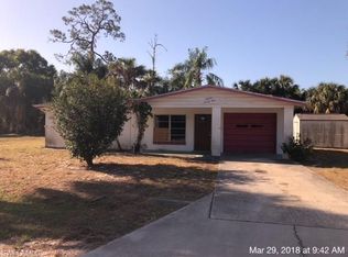 1873 Queen Ct, North Fort Myers, FL 33917