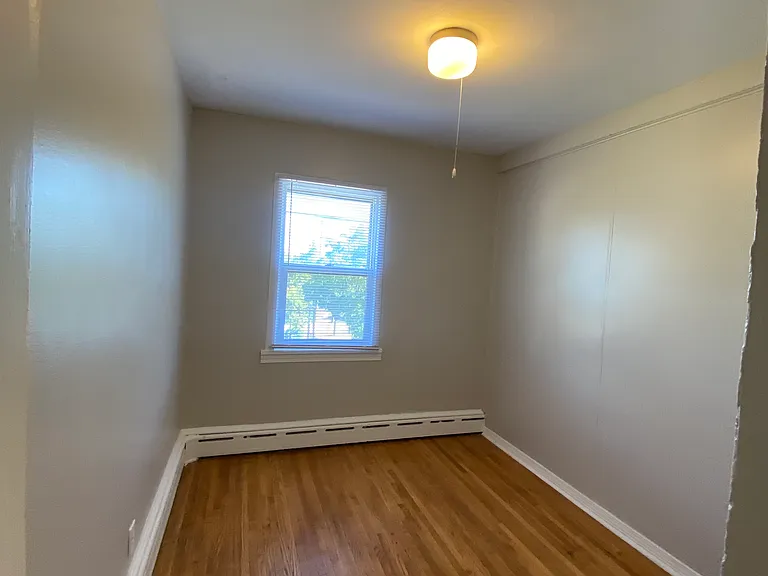 609 Dale St N #1 — Photo 10