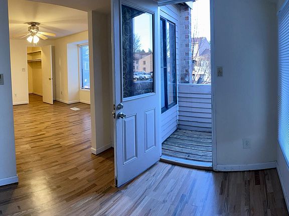 2nd image of 9674 Brassie Way