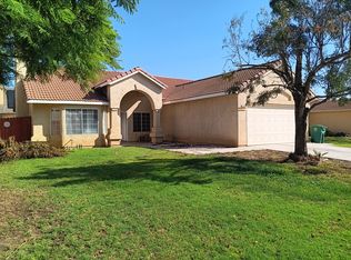 568 Zinfandel St, Los Banos, CA 93635