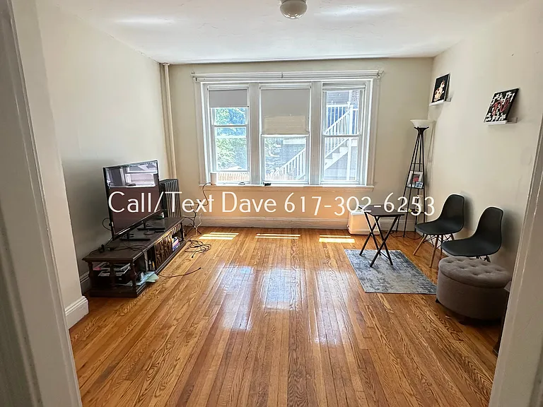 127 Kilsyth Rd #5 — Photo 2