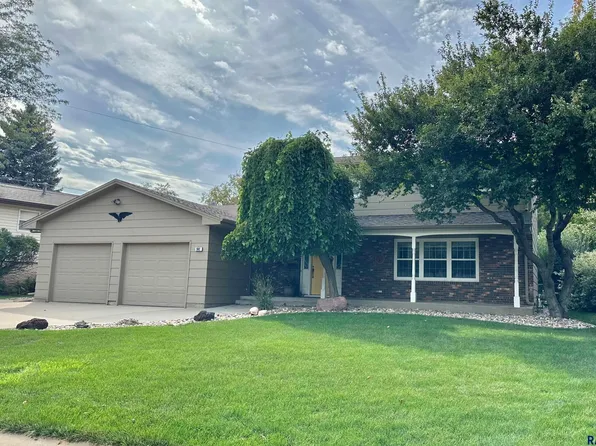 941 S Grandview Ave, Sioux Falls, SD 57103