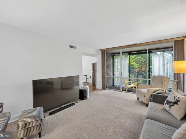 8695 Greenbelt Rd APT 201, Greenbelt, MD 20770