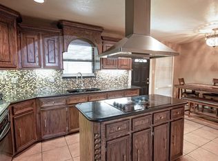 701 Alamo St, West Columbia, TX 77486