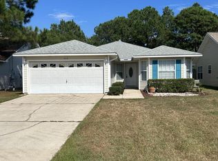 1528 Oakhill Rd, Gulf Breeze, FL 32563