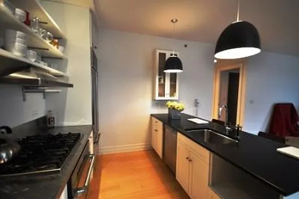 Rented by Corcoran | media 61