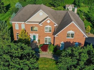 4 Crane Ct, Hillsborough, NJ 08844