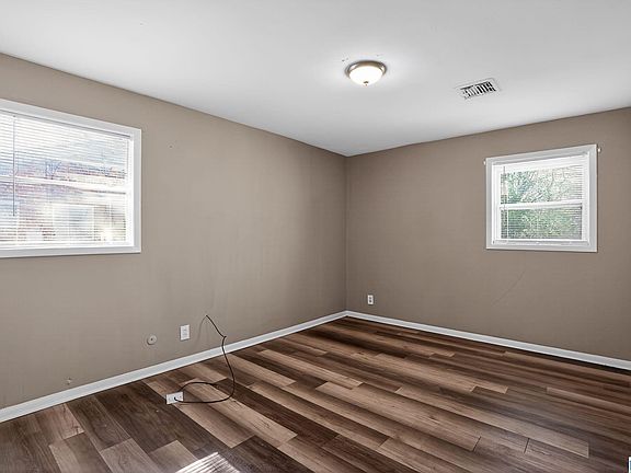 5th image of 1428 Flamingo Ln