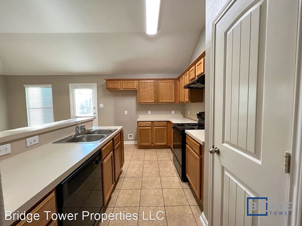 1st image of 17514 Mallet St