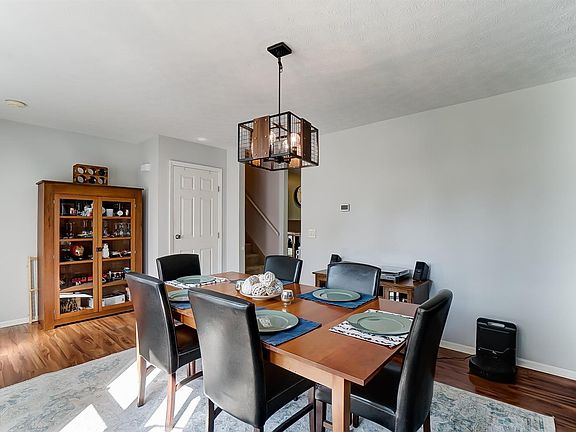 5th image of 3812 Niemoeller Dr