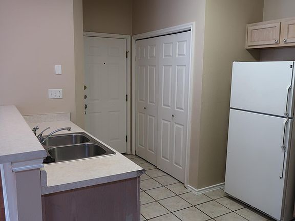 4th image of 8712 Weiser Dr Unit B