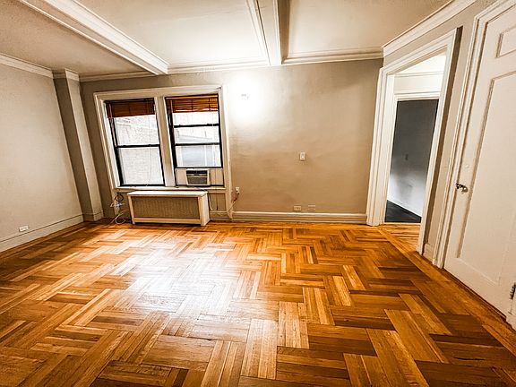 5th image of 105 E 63rd St APT 4B