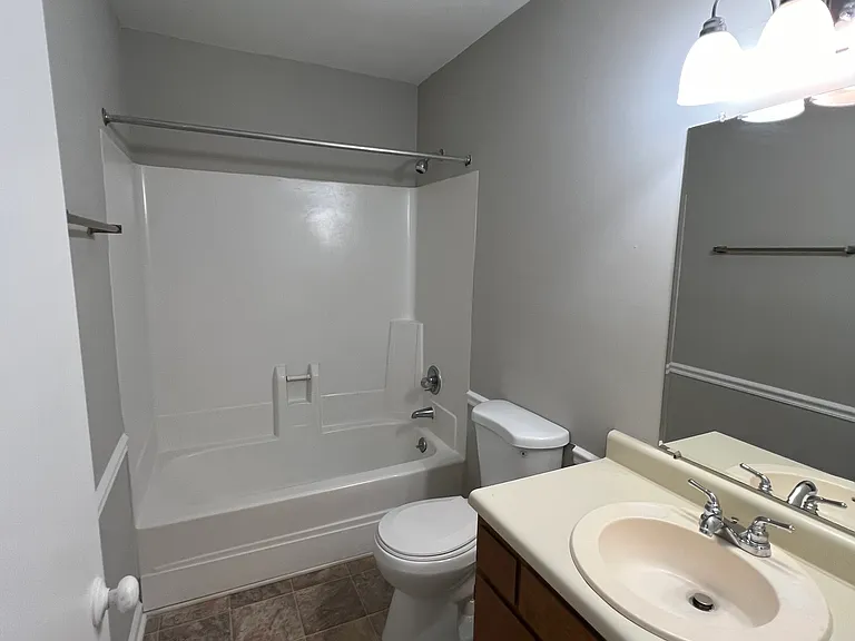 1007 Timber Dr #C — Photo 7