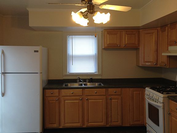 2nd image of 14 Nolan St