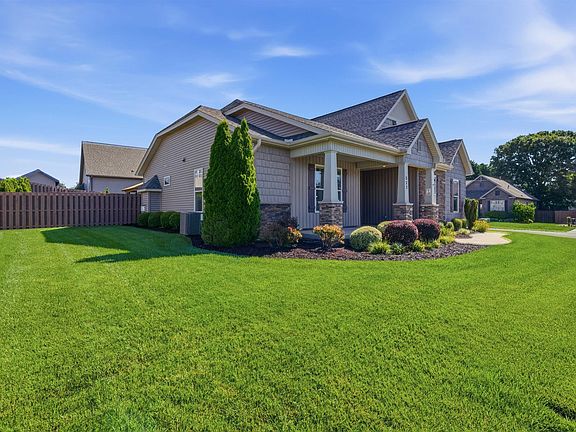 2nd image of 511 Traemoor Village Dr