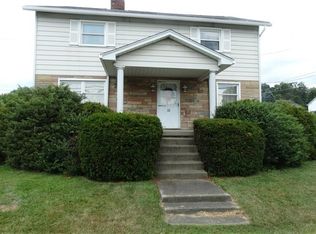 70 1st St, Graceton, PA 15748