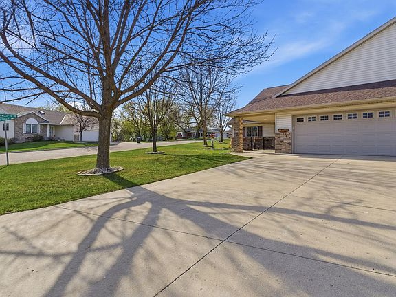 4th image of 1600 Lower Trentwood Cir NE