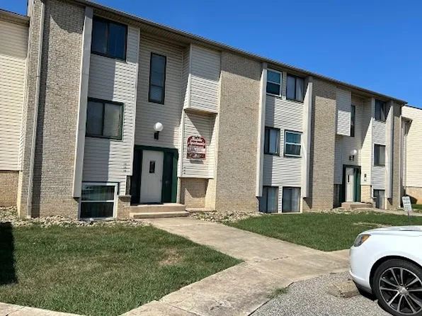 623 Lovers Ln, Steubenville, OH