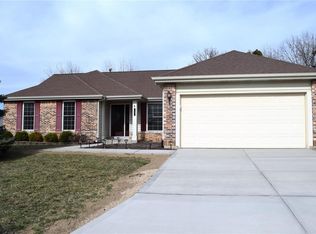 7283 Watsons Parish Dr, O'Fallon, MO