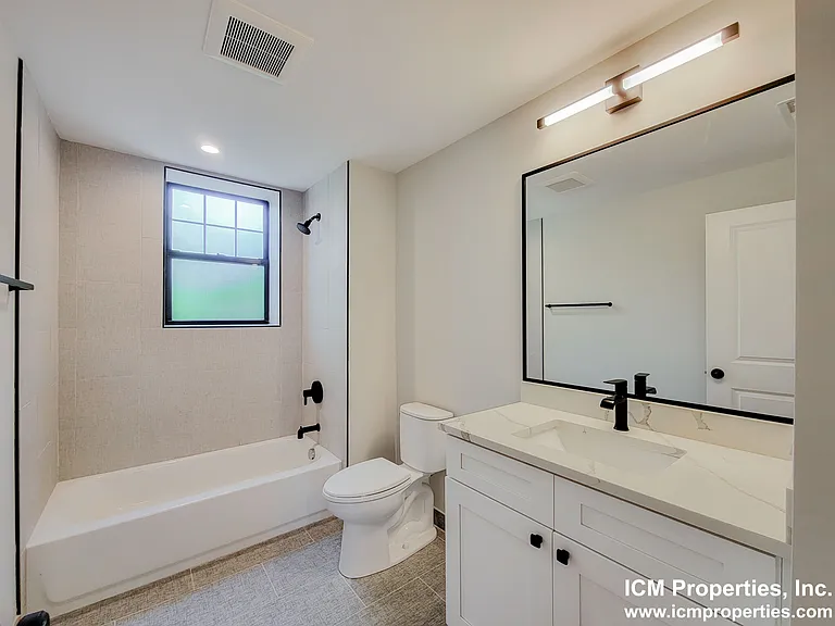 4421 N Seeley Ave #2 — Photo 7