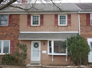 504 Barrington Ct, Sellersville, PA 18960