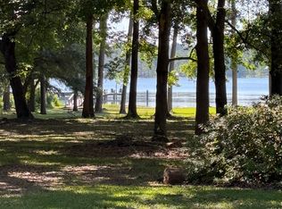 1712 Pinopolis Rd, Moncks Corner, SC 29461