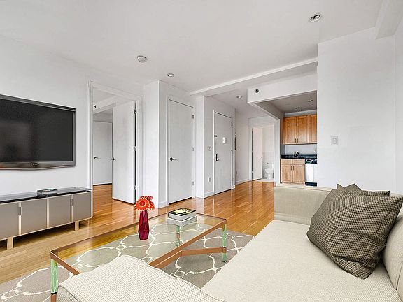 3rd image of 2167 2nd Ave APT 5A