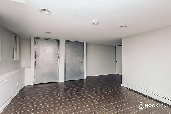 Rented by Nooklyn NYC LLC | media 8