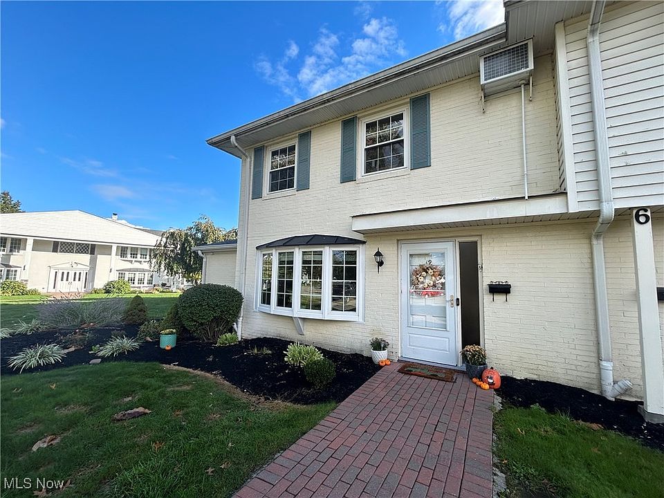 1st image of 6 Meadowlawn Dr Unit 19
