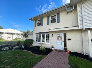6 Meadowlawn Dr UNIT 19, Mentor, OH 44060